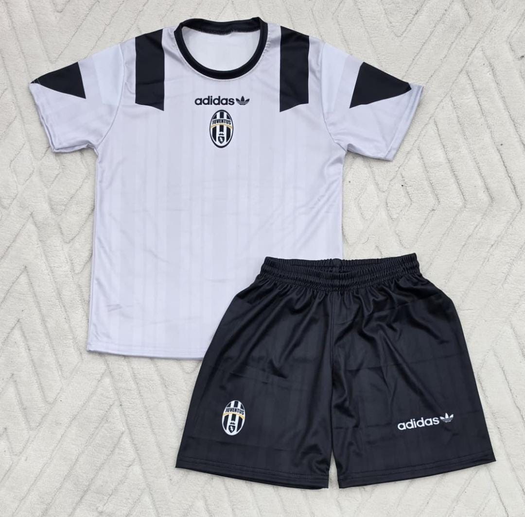 Conjunto Eqt Juventus Arsenal Portugal Niños - Imagen 3