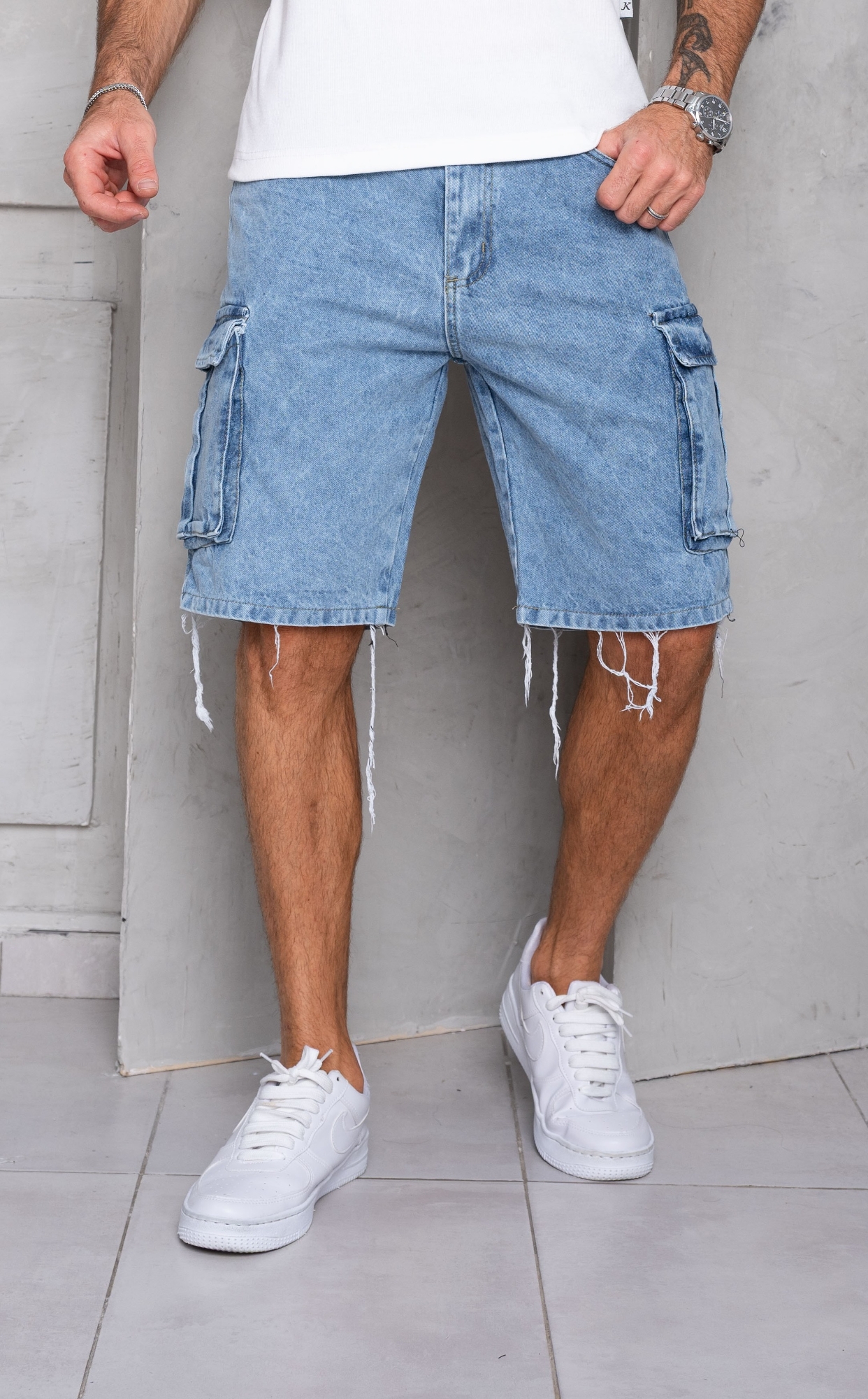 Bermudas Jeans Mom Cargo con Fuelle Talles Especiales - Imagen 3