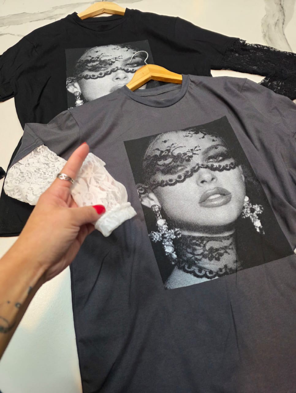 Remera Algodón con Encaje - Imagen 2