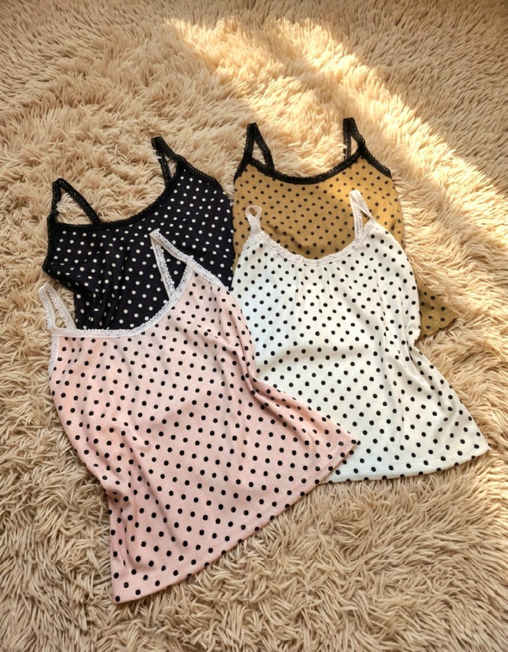 Musculosa Lunares con Puntillas - Imagen 2