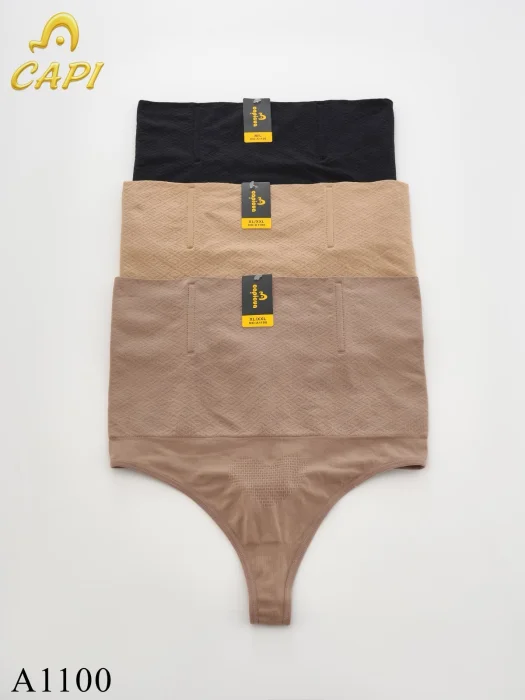 Faja Les  y Vedetinas con Ballena