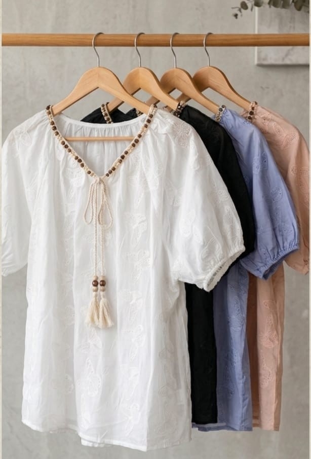 Blusa con Detalle de Mariposa - Imagen 3