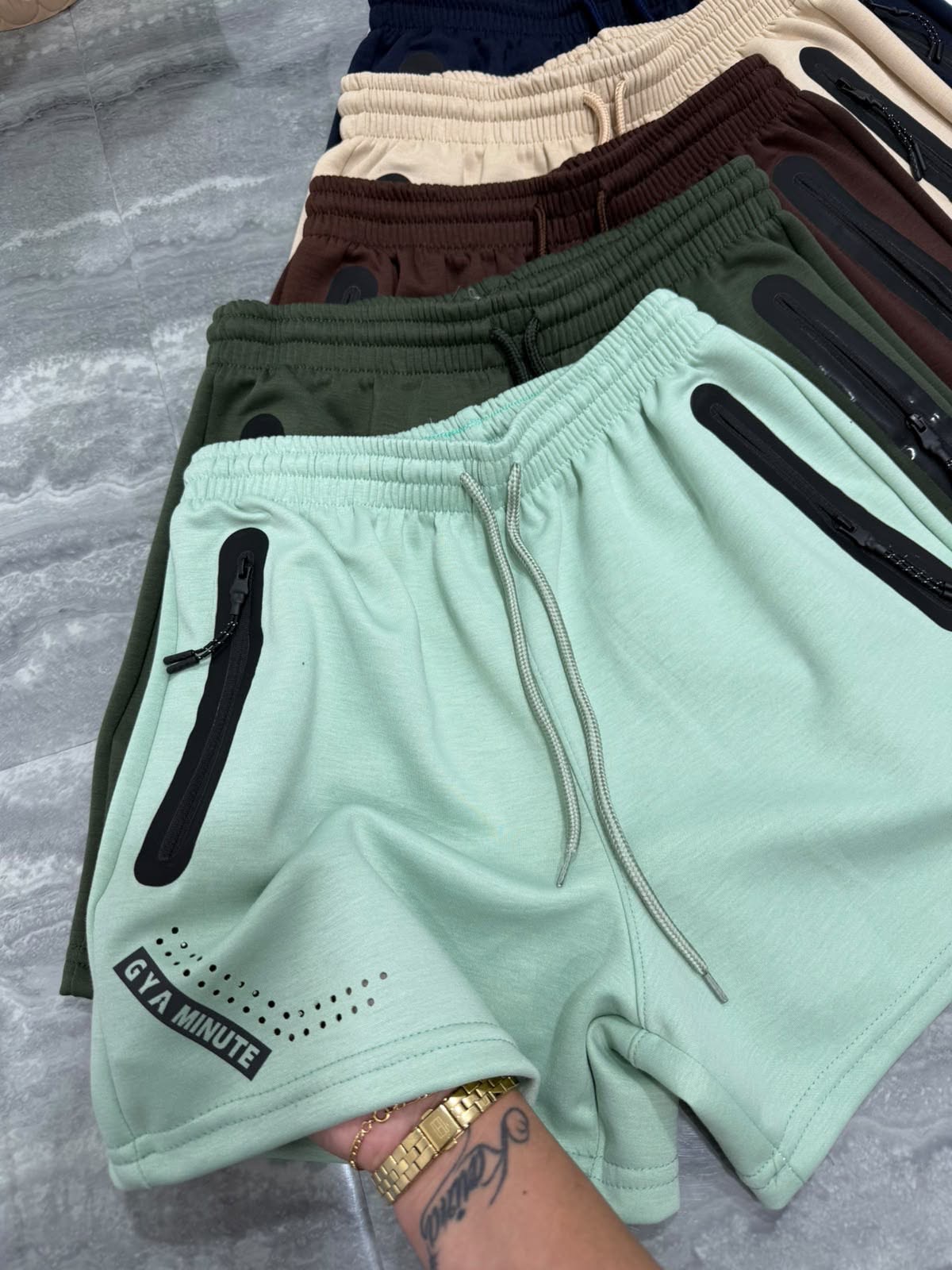Short Deportivo de Scuba Alo - 9531b80a-a835-4e75-8944-94a72caedfdd.jpeg