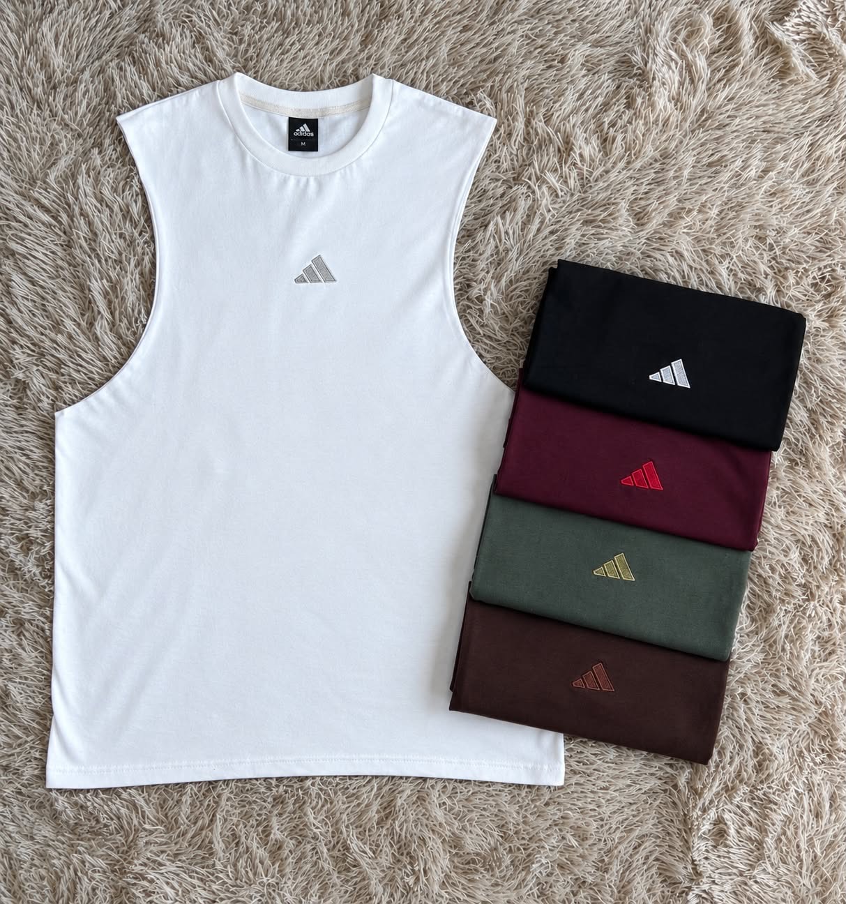 Musculosa de Hombre Bordada - 46381591-3cd9-4574-ad9a-0cdabefd28de.jpeg