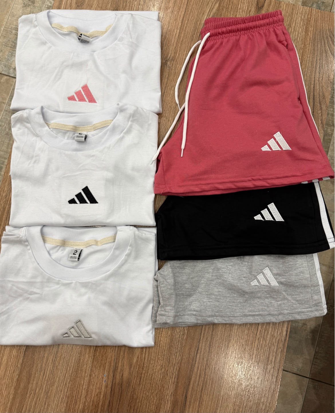 Conjunto Adi Bordado - Imagen 3