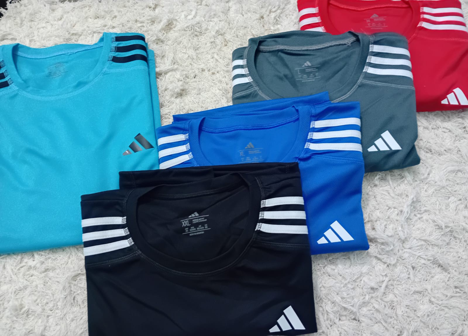 Remeras Deportivas Adidasss - Imagen 2
