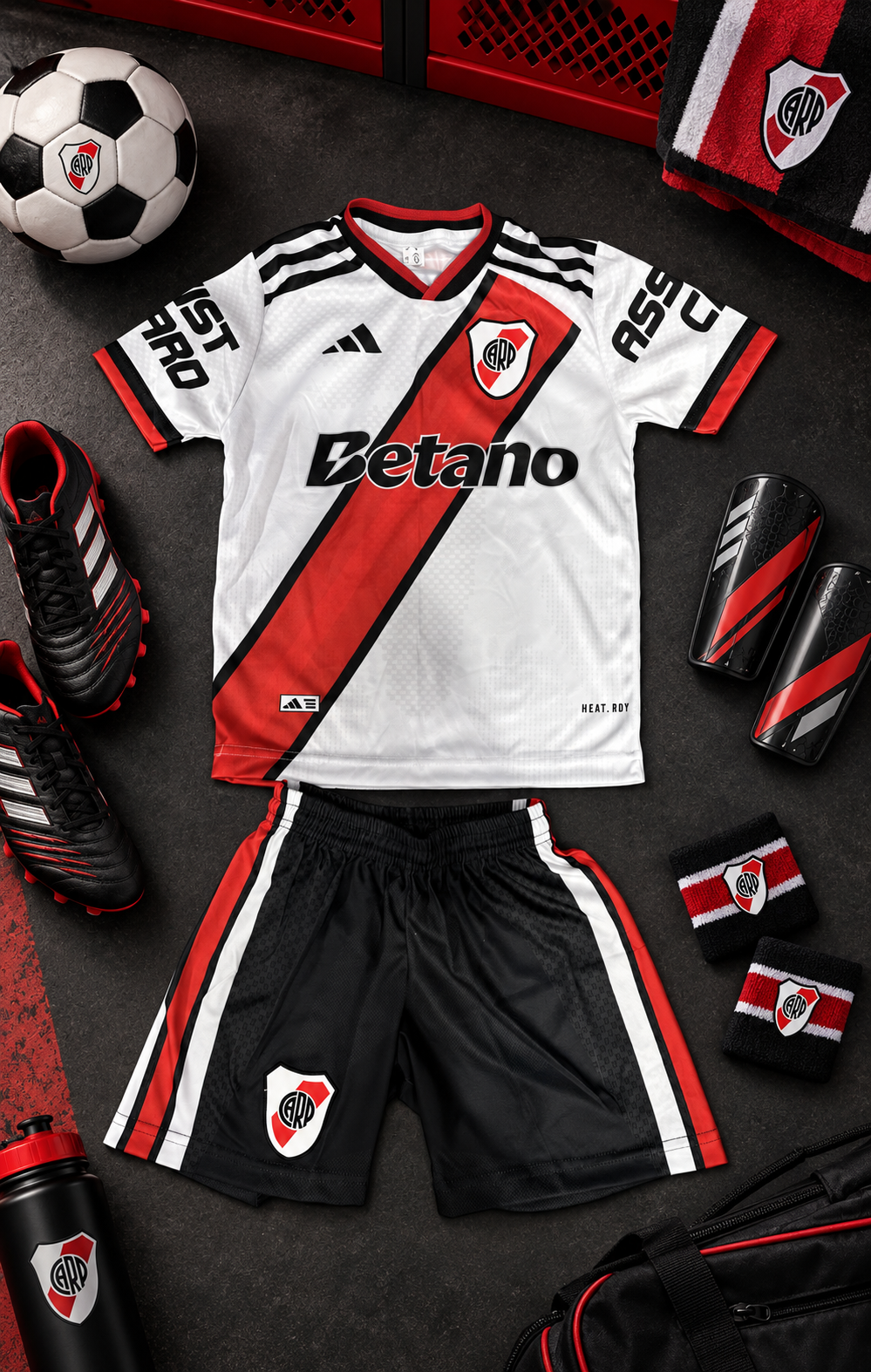 Conjunto River y Boca Niños  Ser de Poliéster Logo Bordado - 6B5E010D-FFEF-421A-B272-7E89B3654BB3.png