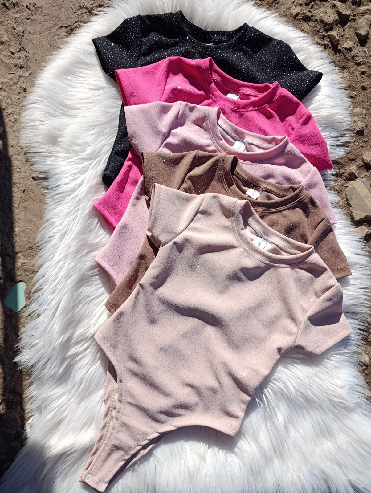 Body con Broche Tela Escuba Glitter - Imagen 2