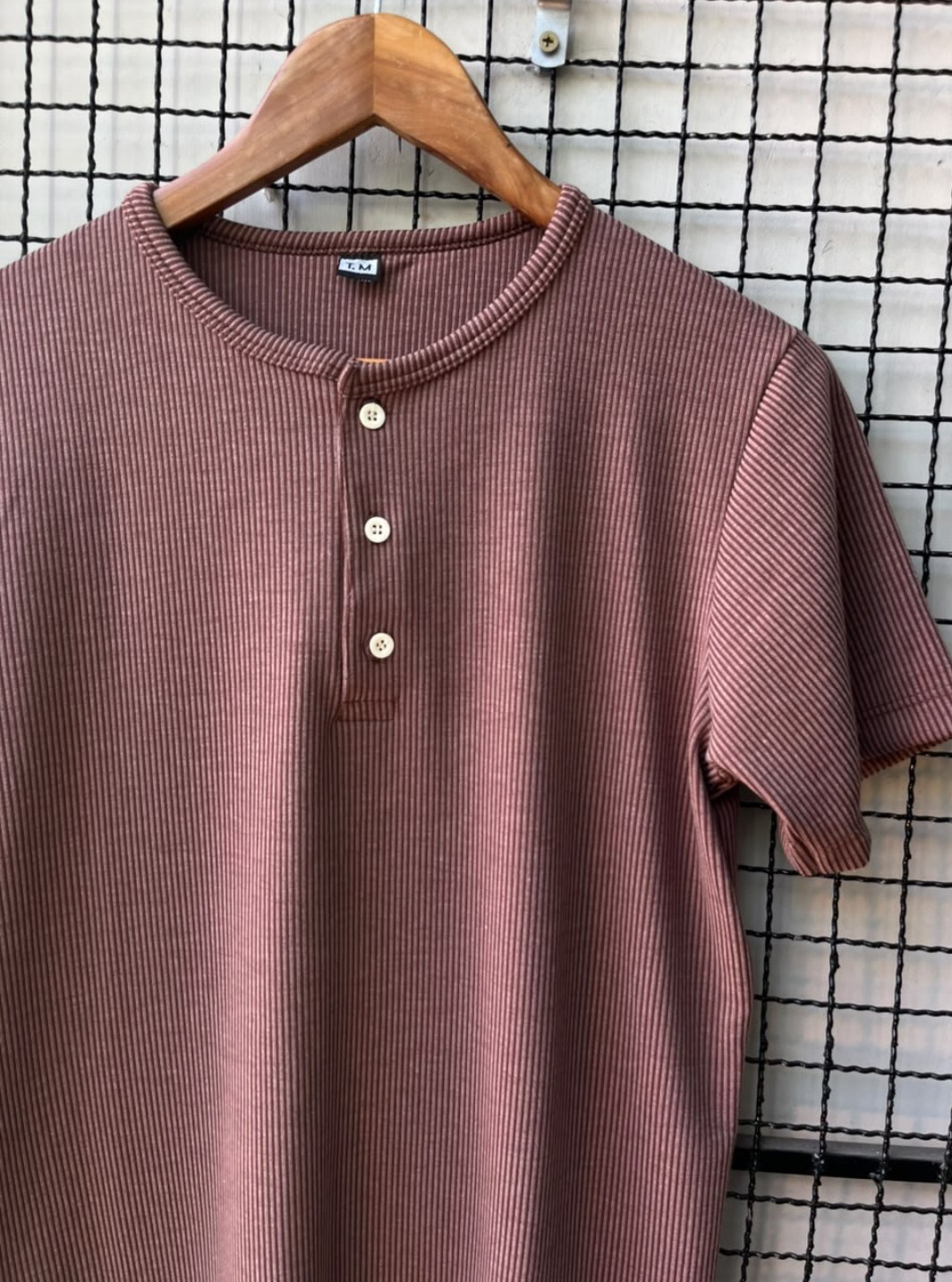 Remera Entallada Tipo Chomba con Botones Morley Diesel - Imagen 2