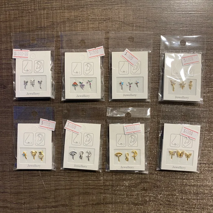 Set de Piercings, para Nariz y Oreja.