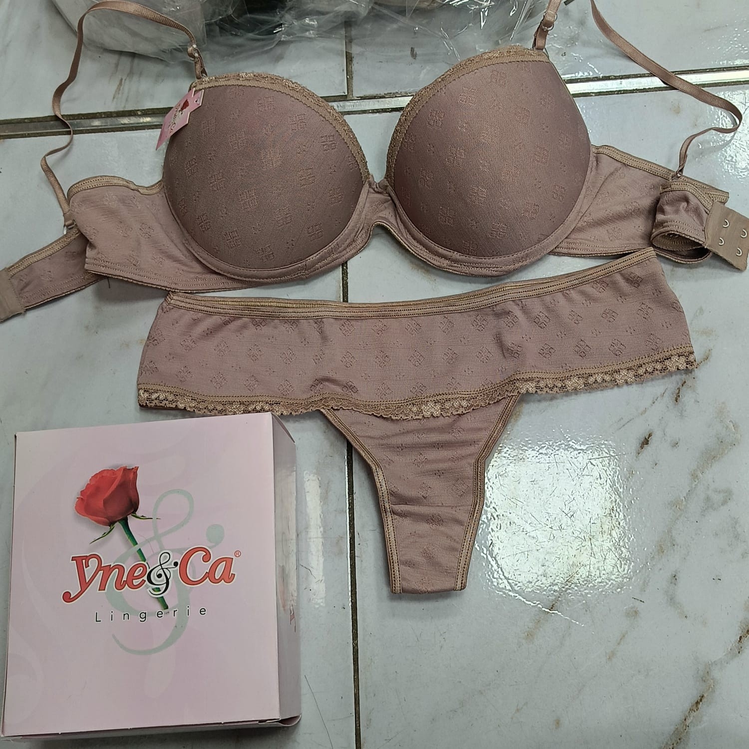 Ineka "conjunto Sof con Base Art.2320 -840 con Cajas - Imagen 3