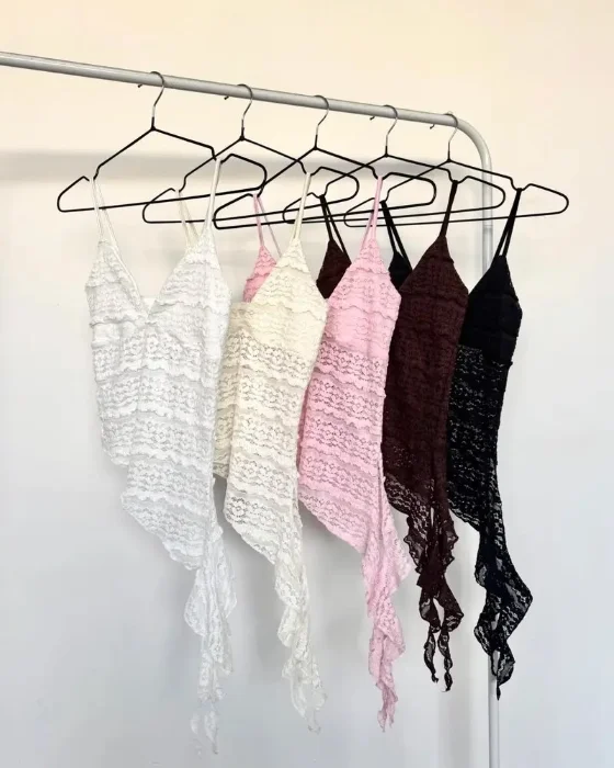Musculosa Pico Encaje