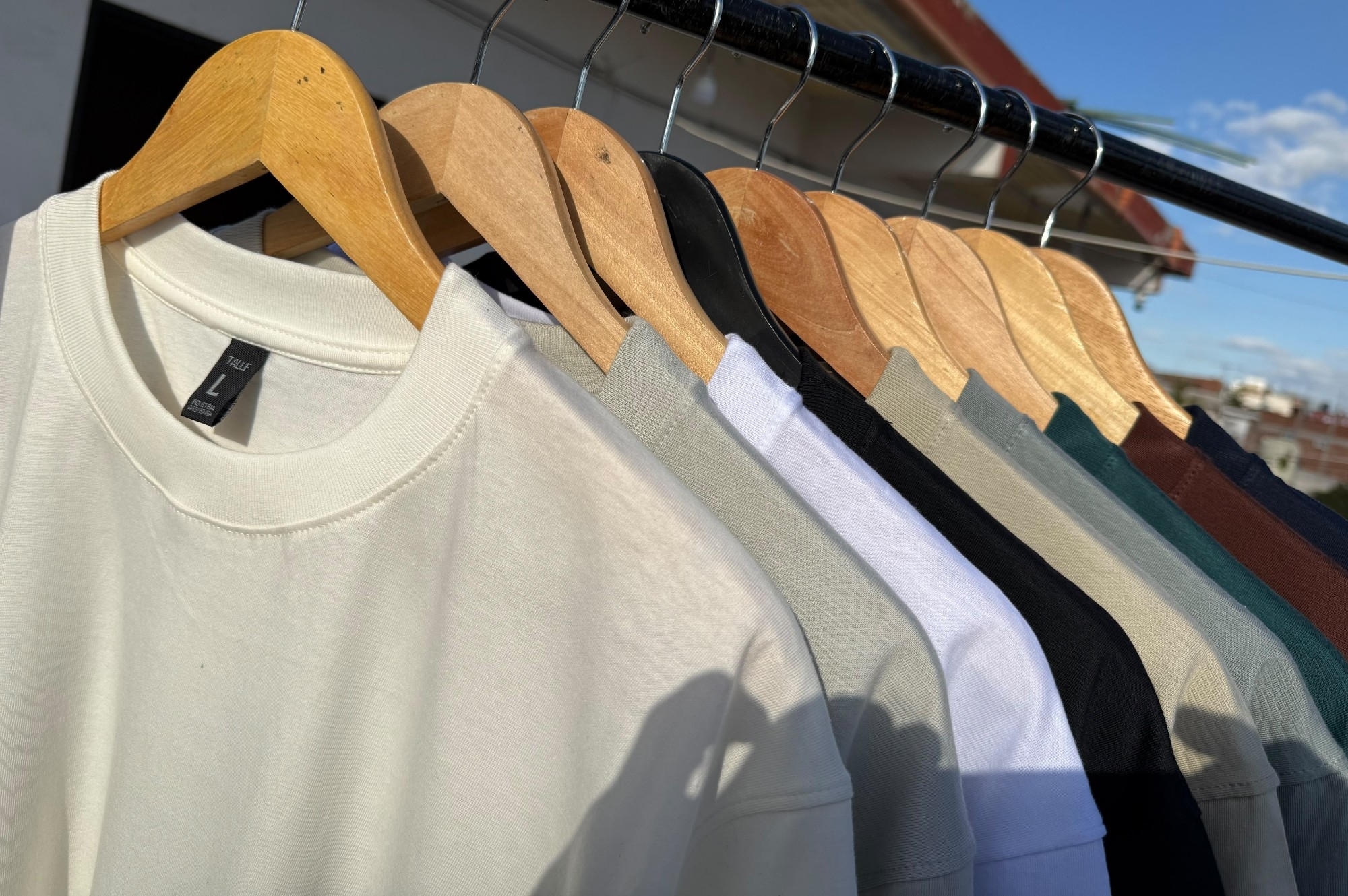Remeras Clásicas Lisas - Imagen 2
