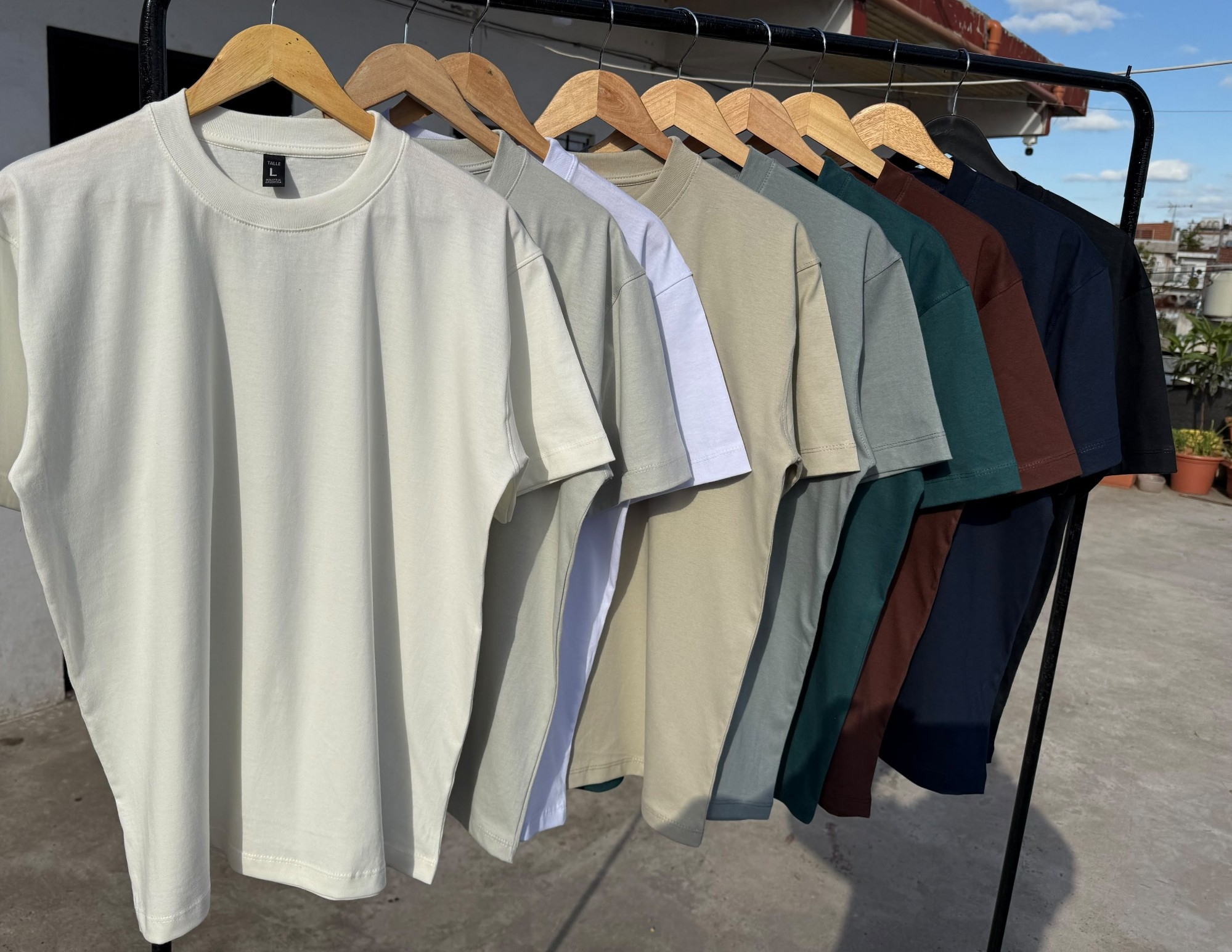 Remeras Clásicas Lisas - Imagen 2