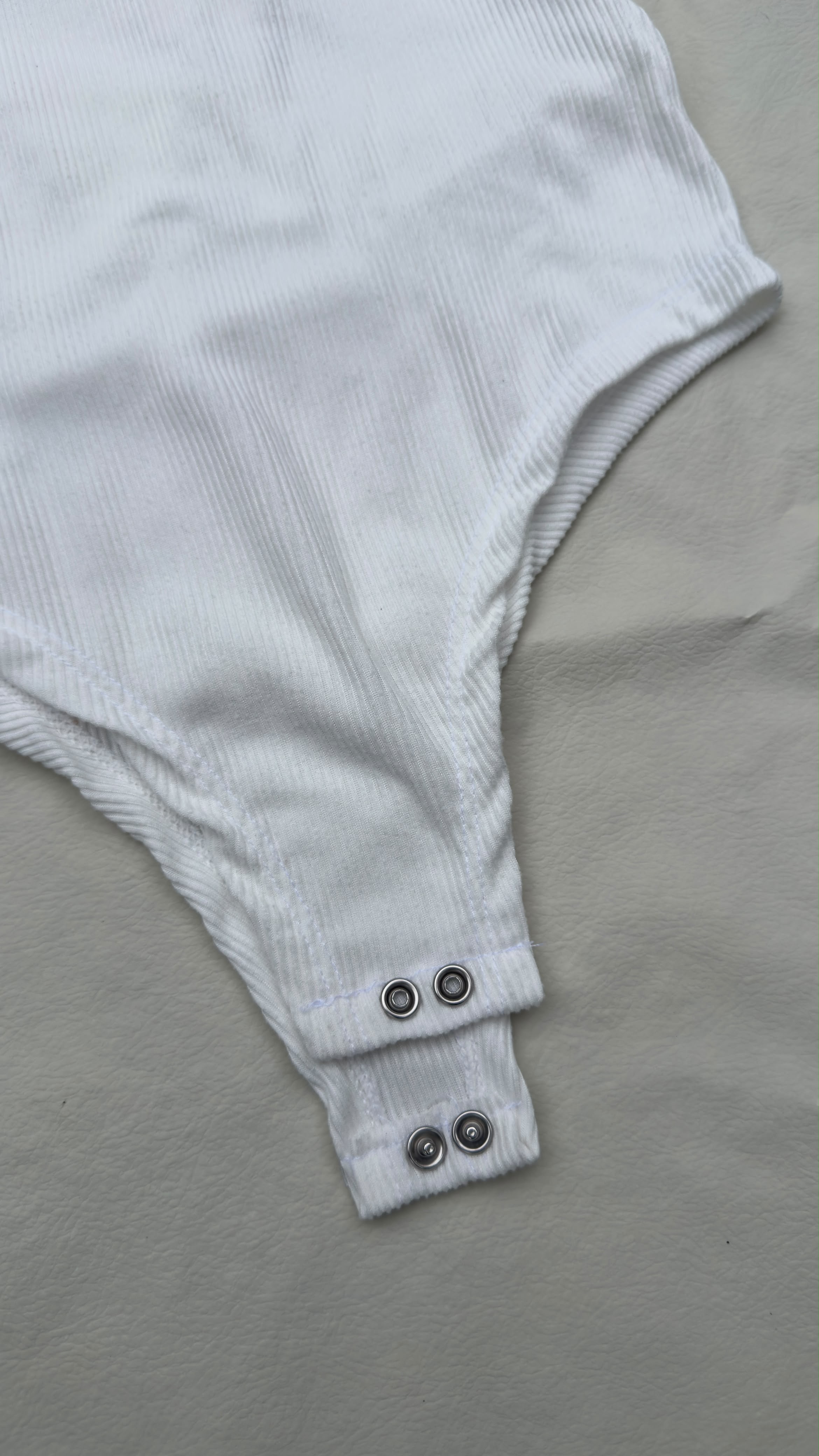 Conjunto Body Nena - 3fcc3bad-d70c-49fb-9e77-15a210aa6635.jpeg