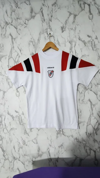 Remera River