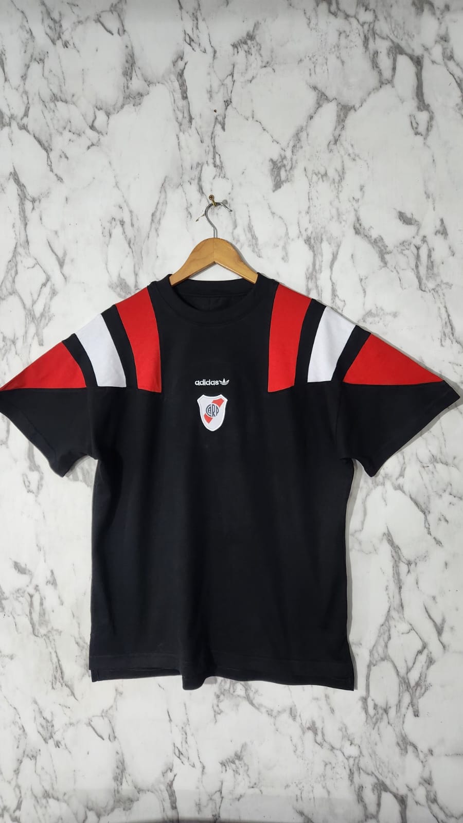 Remera River - 473b9f00-b4c1-495a-87ec-f31f5fd34346.jpeg