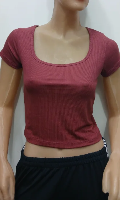 Remera Escote Cuadrado