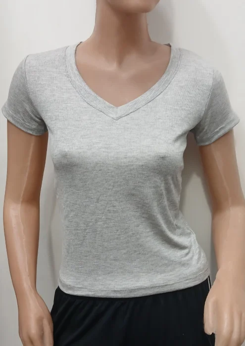 Remera V