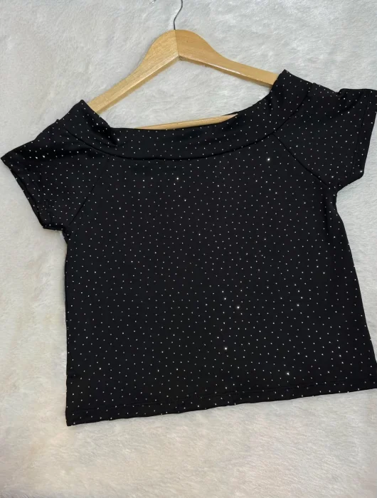 Remera Cuello Bote Brillos