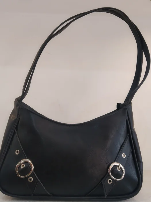 Cartera con Hebilla Redonda