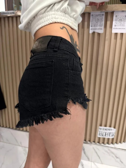 Short Playero Negro