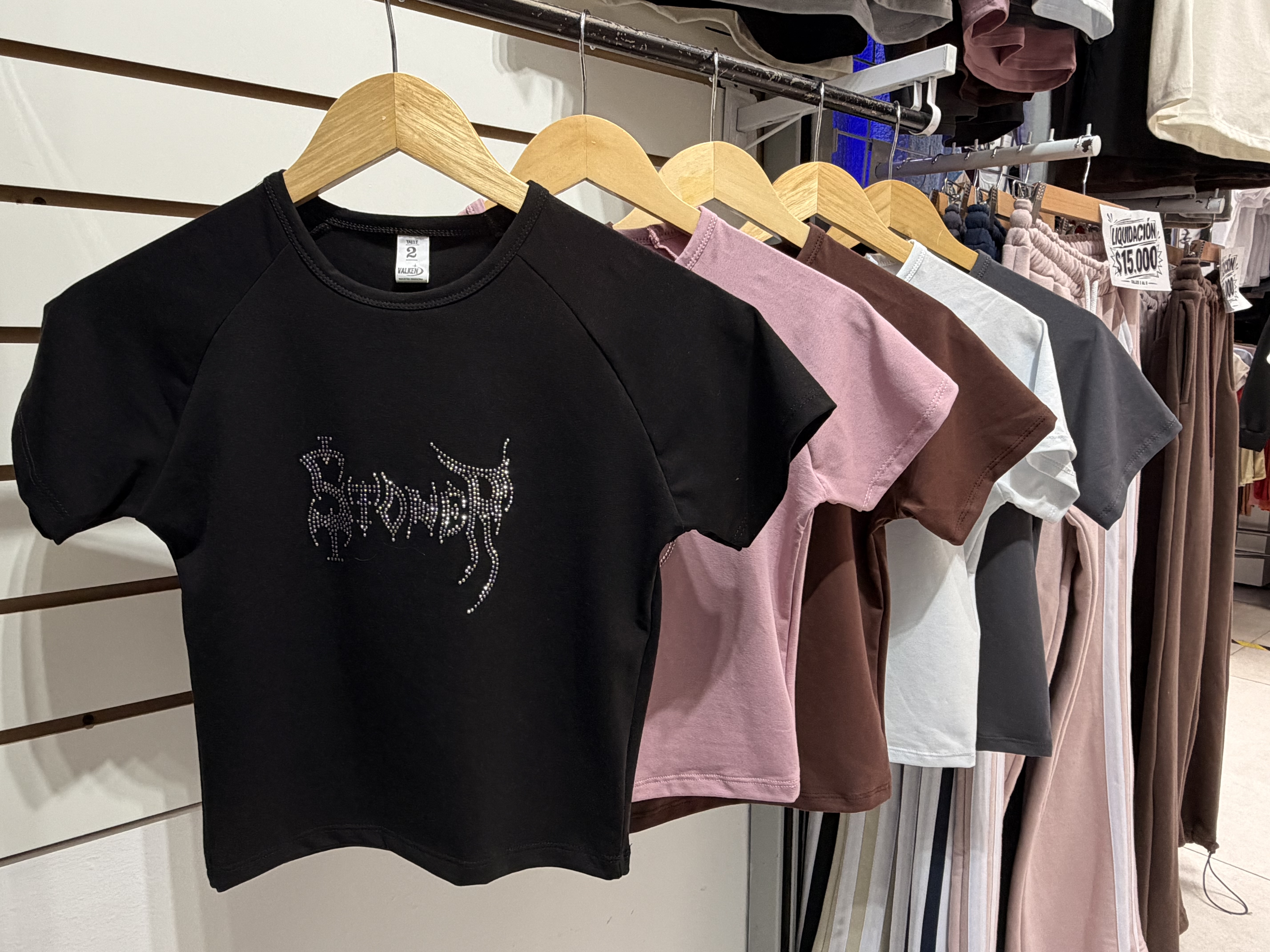 Remera Baby Tee Manga Ranglan - IMG_3023.jpeg