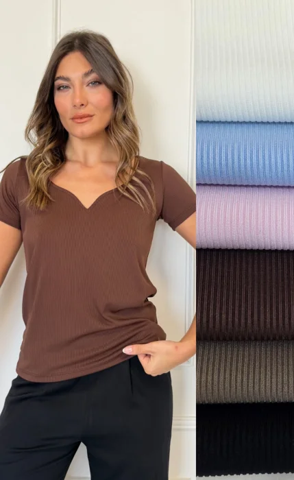 Remera Escote  Corazón ( Luna