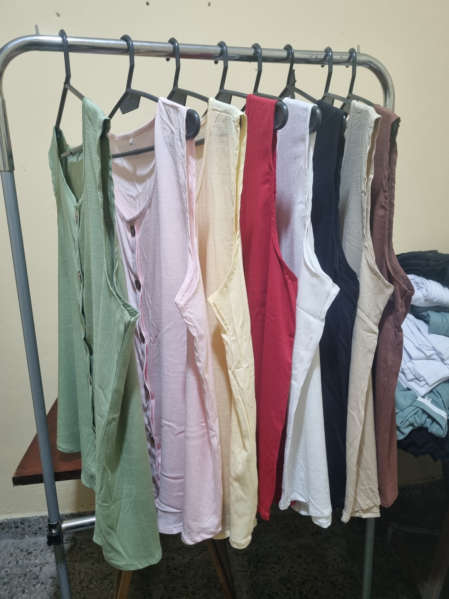 Musculosa de Lino Espandex con Botón - Imagen 3