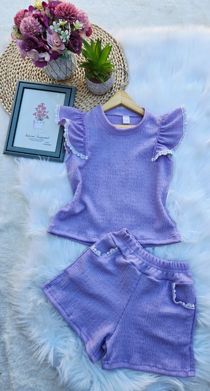 Conjuntos de Hawai. Blusa Volados con Puntilla y Short con Puntilla. - Imagen 2