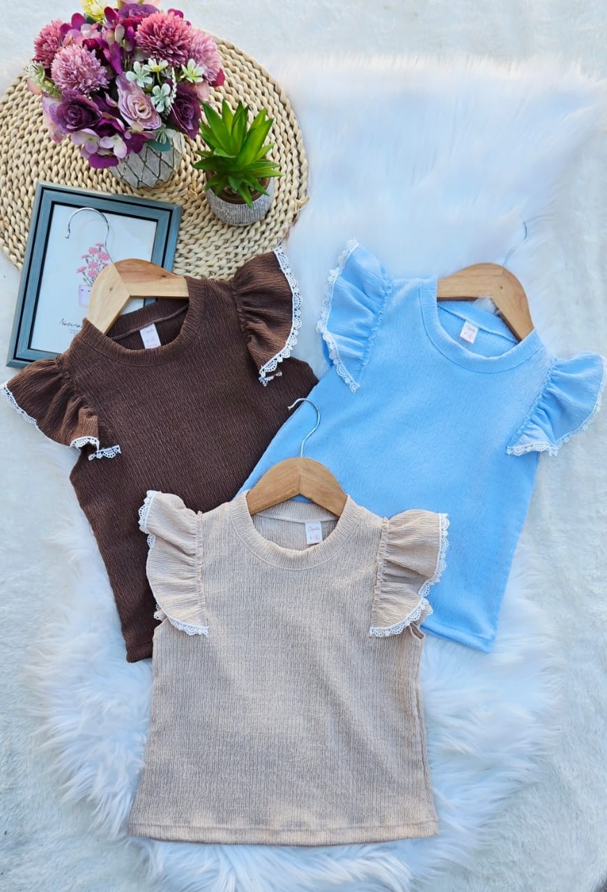 Conjuntos de Hawai. Blusa Volados con Puntilla y Short con Puntilla. - Imagen 3