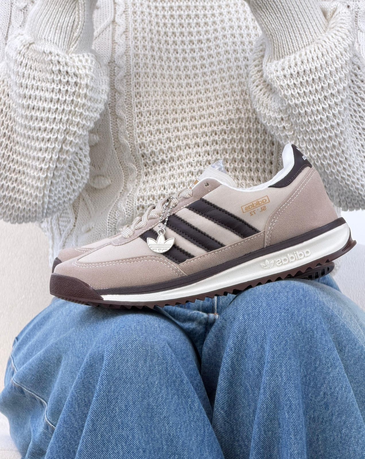 Zapatillas Ad  Sl 72 - Imagen 3