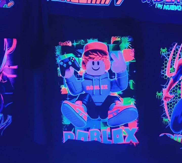Roblox que Brillan en la Oscuridad de Niño - Imagen 3