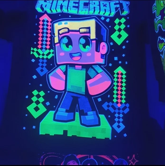 Minecraft de Niño Brillan en la Oscuridad