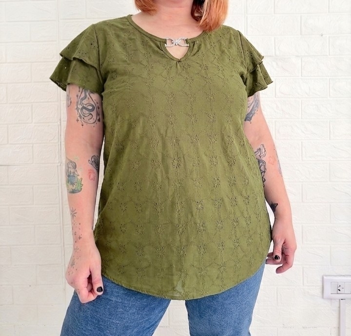 Remera Broderi Talles Especiales - Imagen 5