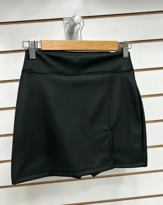 Short Pollera Tiro Alto Cuerina