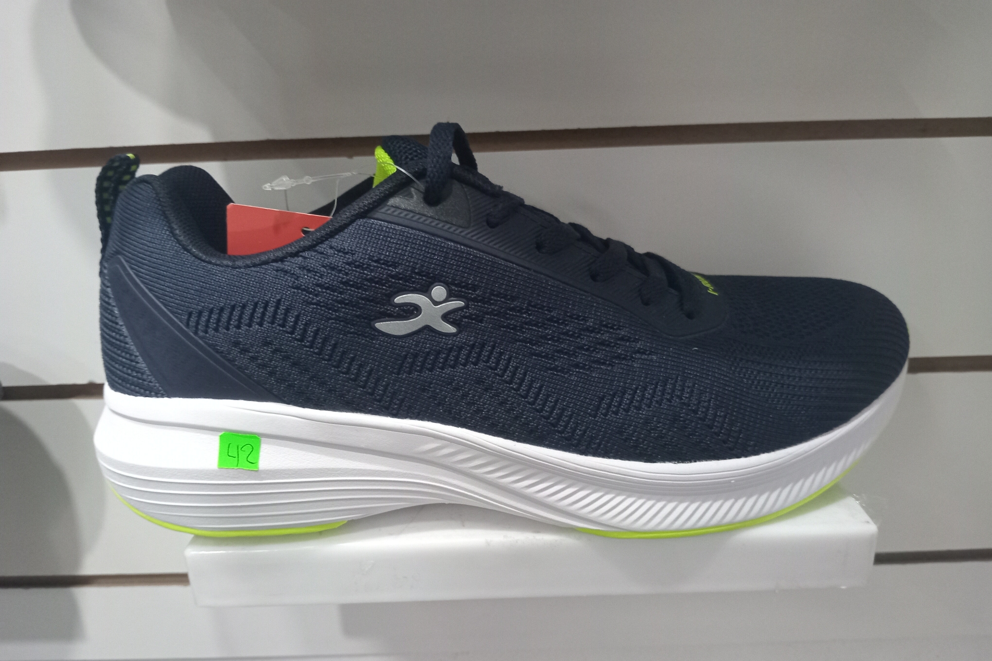 Stock Deportivas - Imagen 2