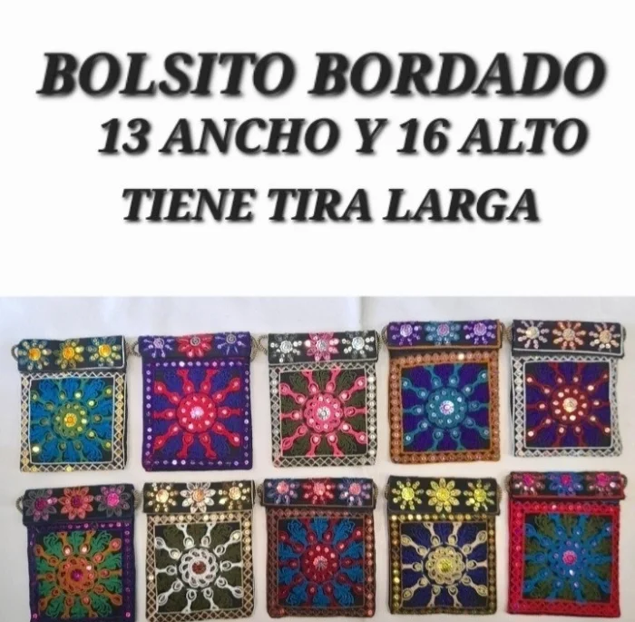 Bolso Bordado con Pedrería  3 X 18.000