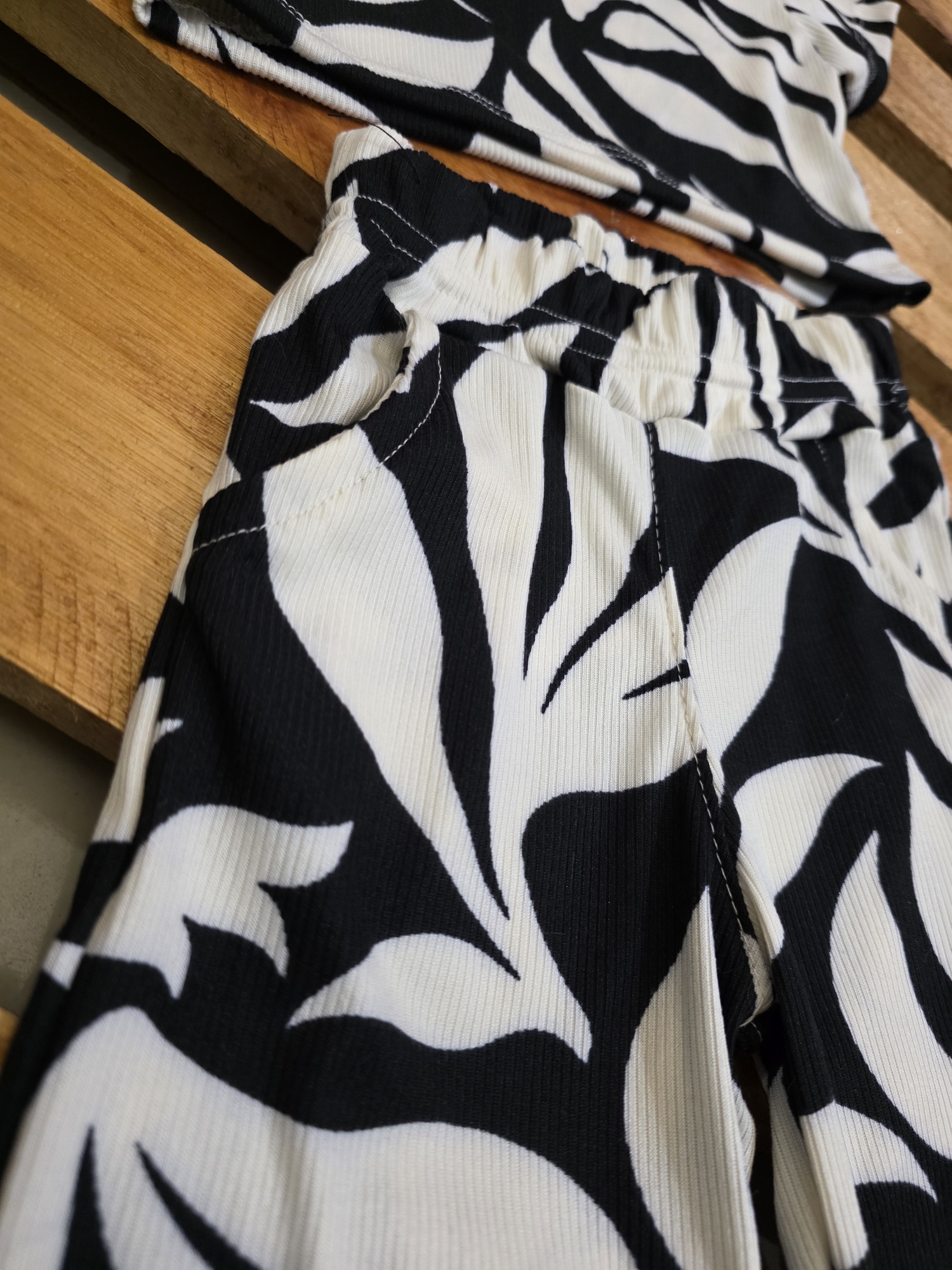 Conjunto Morley Estampado de Nena Flor - Imagen 5