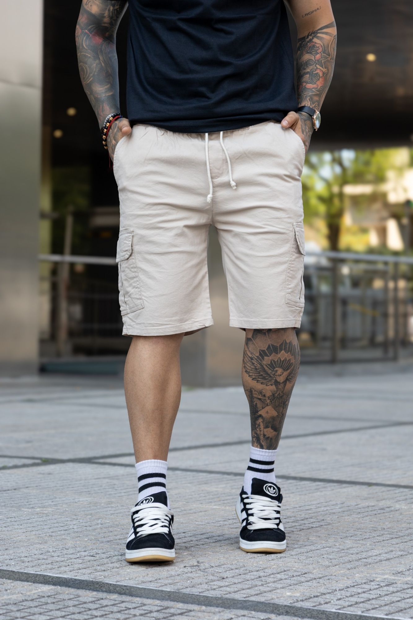 Bermudas de Gabardina con Cargo - Imagen 3