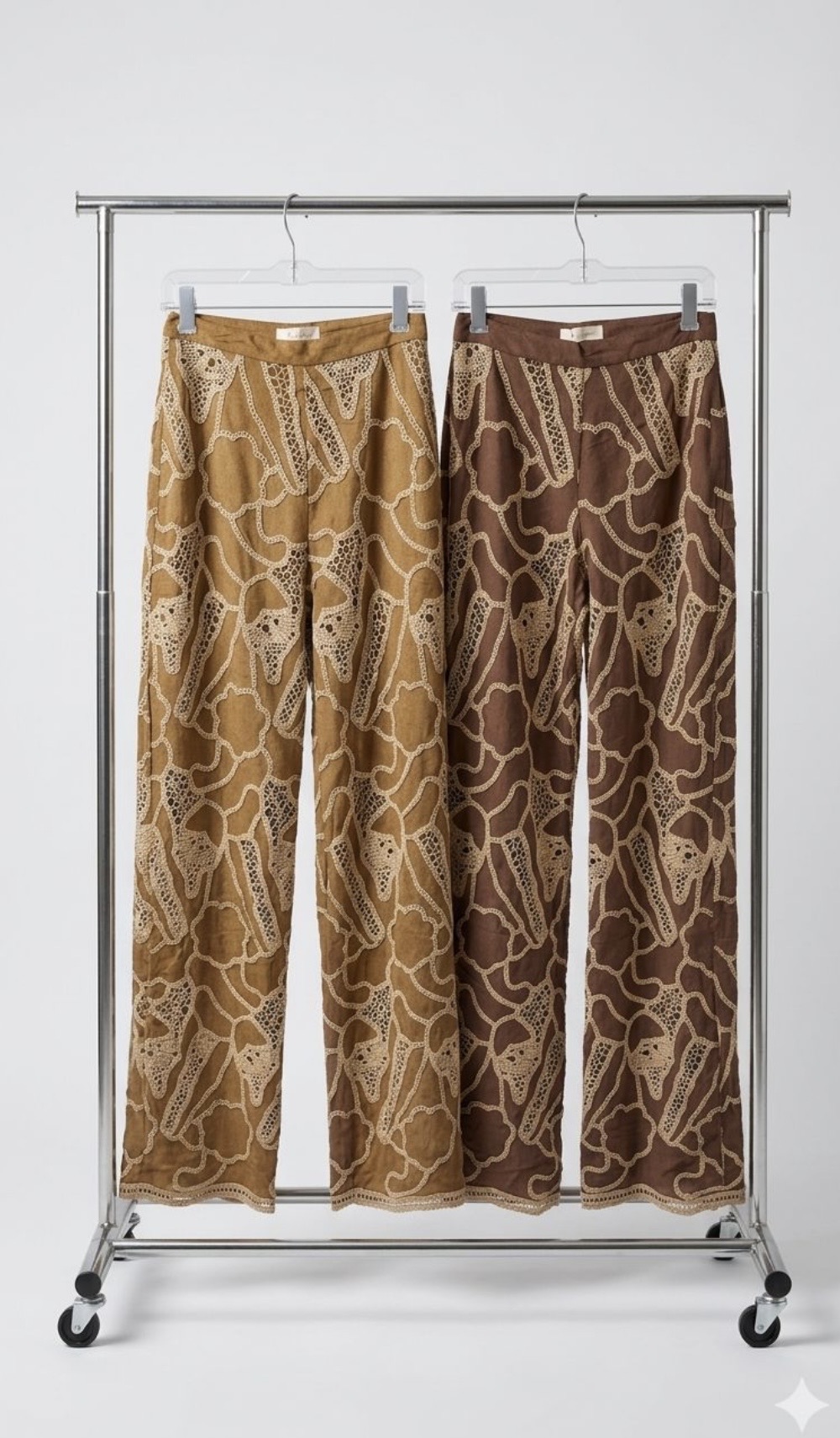 Pantalón Gamuza Bordado - IMG_1549.jpeg