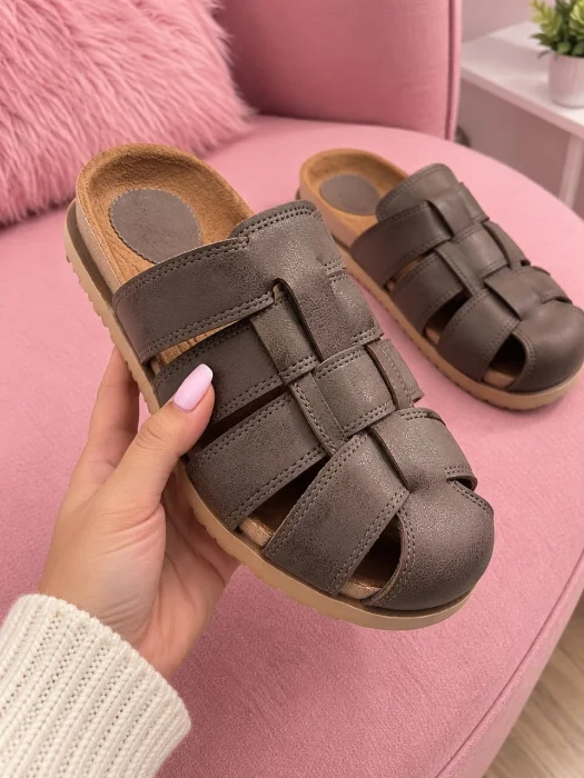 Zuecos para Poner el Pie Poly Choco
