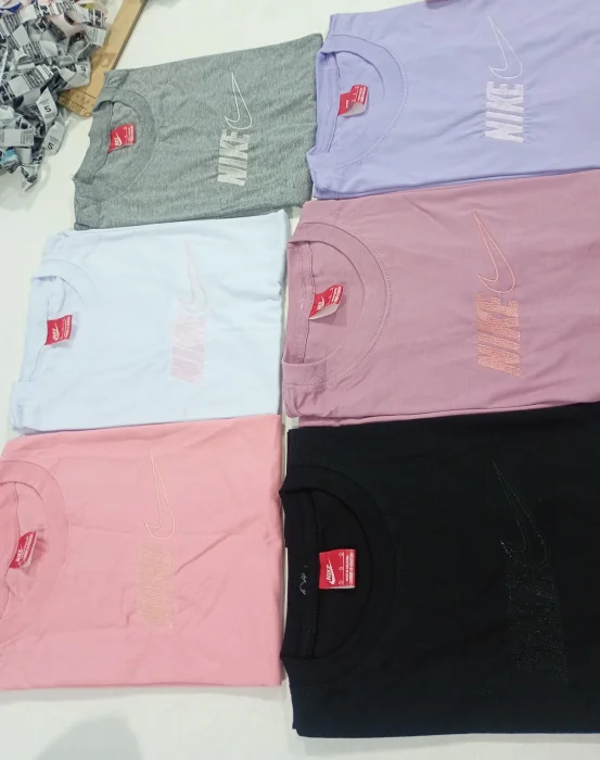 Remeras con Bordado