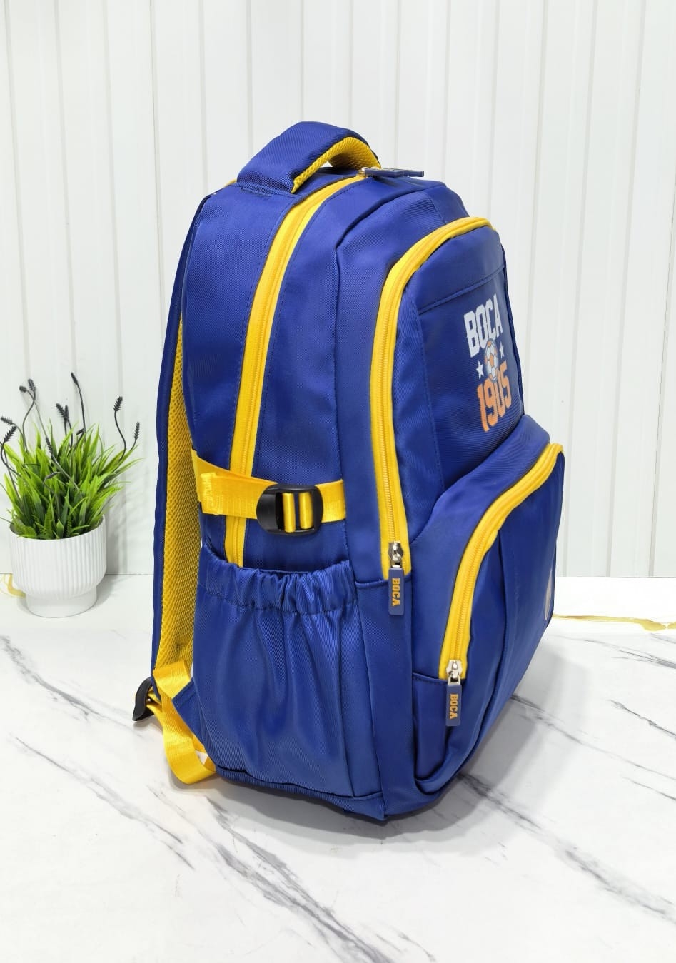 Mochilas *originales*
de *afa* , *boca* y *river* Impermeable
excelente Calidad. - Imagen 3