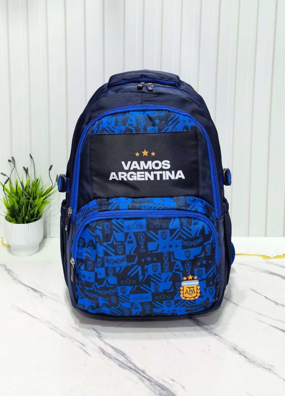 Mochilas *originales*
de *afa* , *boca* y *river* Impermeable
excelente Calidad. - Imagen 2