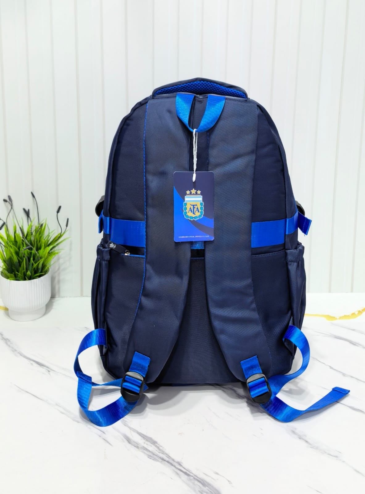 Mochilas *originales*
de *afa* , *boca* y *river* Impermeable
excelente Calidad. - Imagen 3