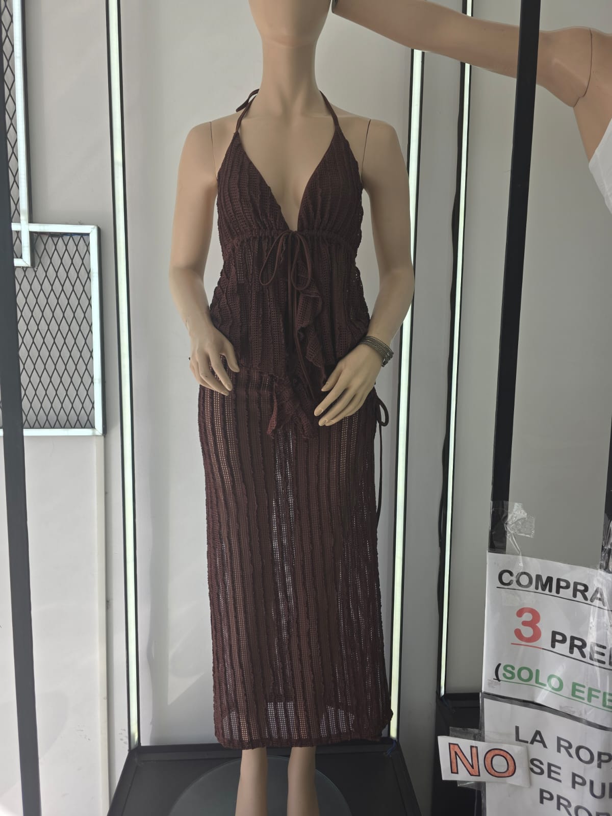 Pollera Larga con Tajo y Frunce Encaje Tejido - pollera%20larga%20top%20halter%20mariposa%20encaje%20tejido.jpeg