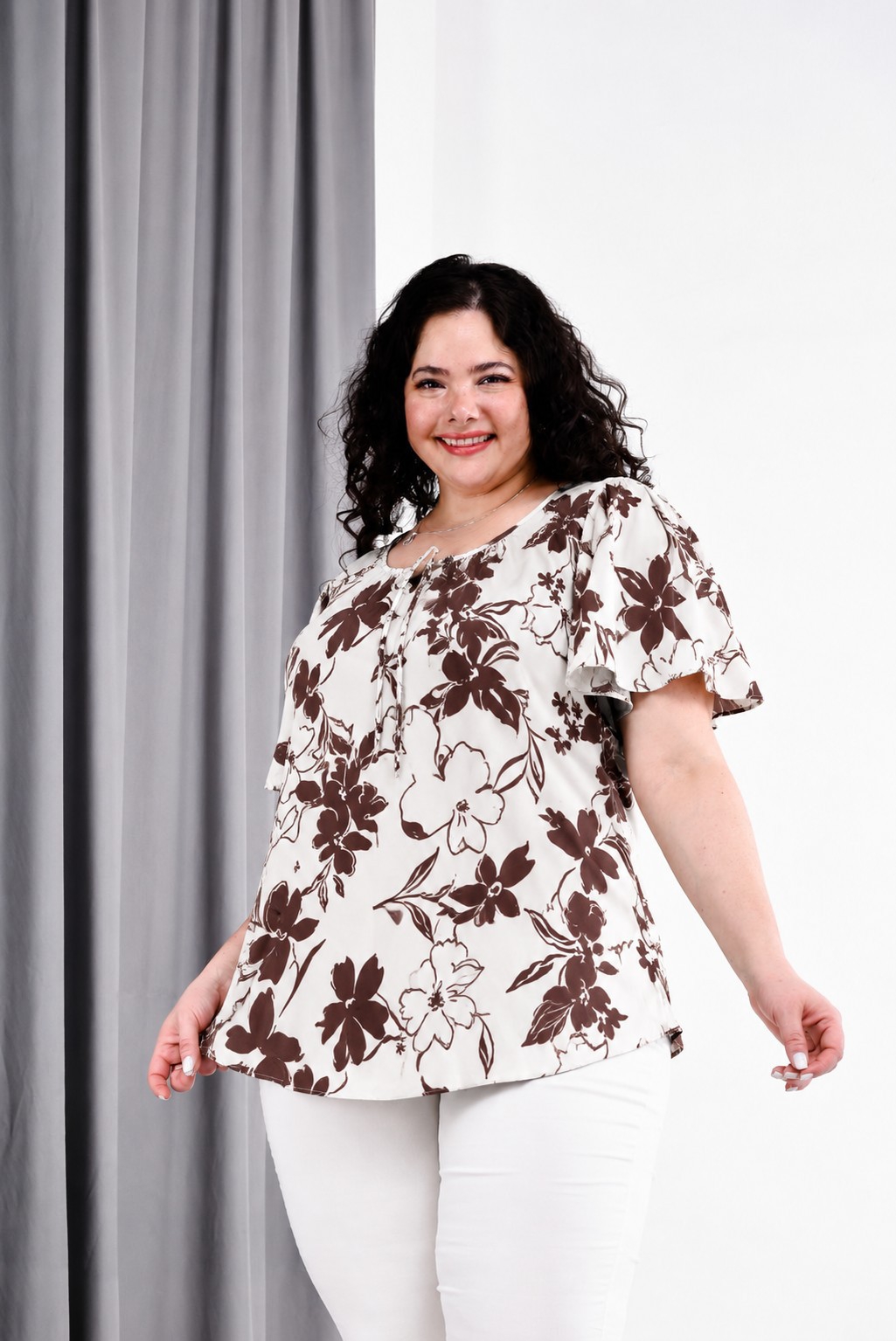 Blusas Especiales en Fibrana Poplin Estampada - Talles 4, 6, 8 y 10 - Imagen 1