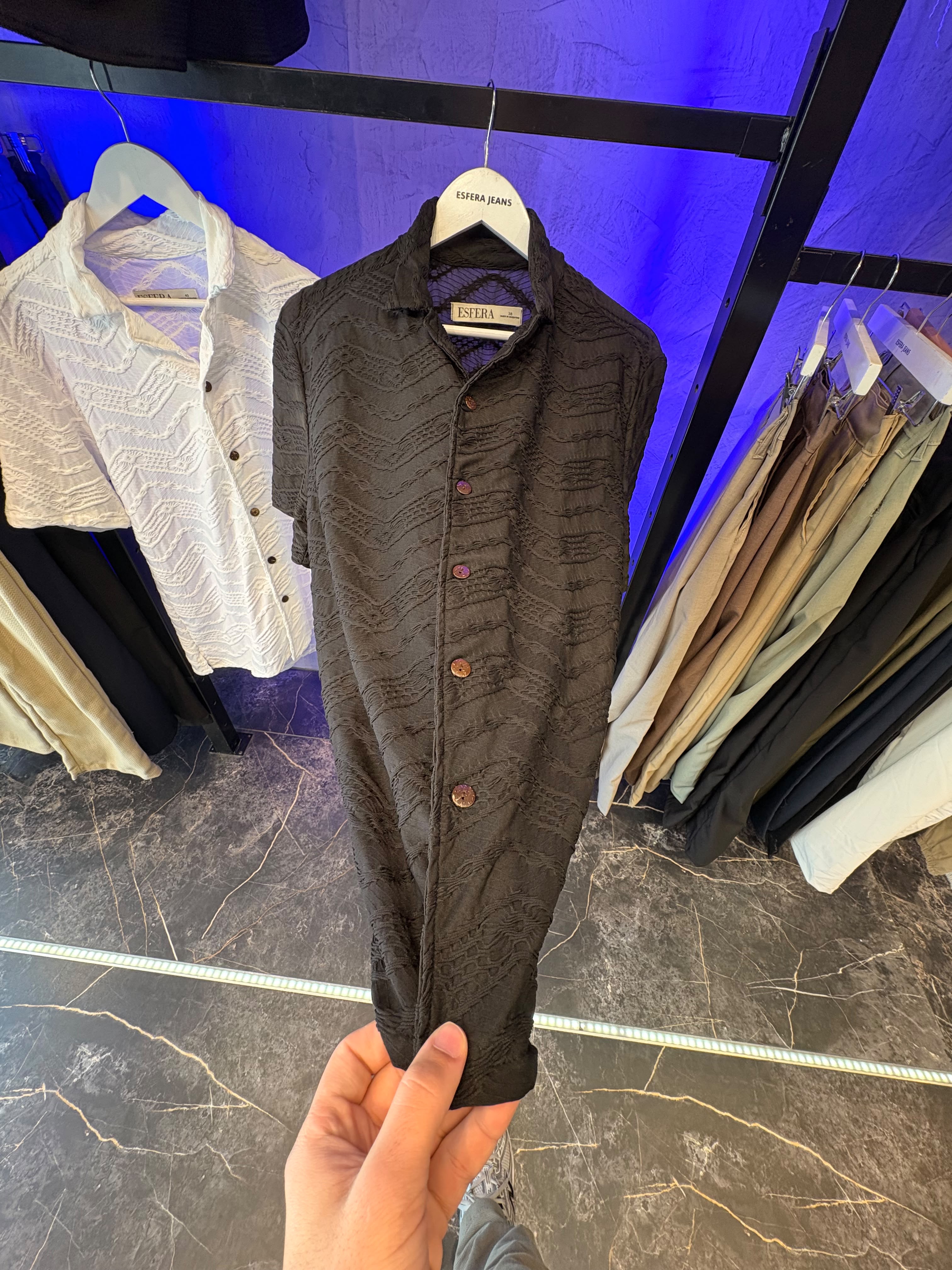 Camisa Tramado Relieve - 436ddbff-38f3-4f9f-a255-cac01a94f365.jpeg