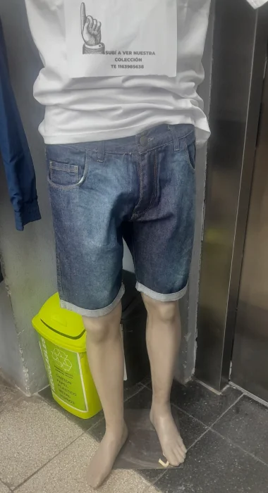 Bermuda de Jeans Rígida